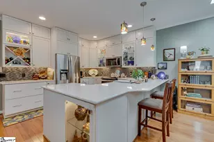 203 Greenview Cir, Greenville, SC 29609 - Photo 18