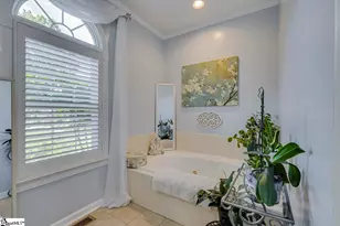 203 Greenview Cir, Greenville, SC 29609 - Photo 8