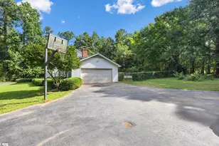 106 Wilderness Dr, Laurens, SC 29360 - Photo 44