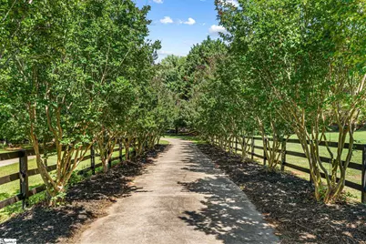 102 Crosscreek Drive, Anderson, SC 29621 - Photo 4