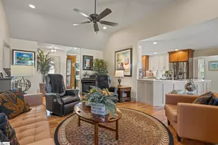330 War Emblem Dr, Boiling Springs, SC 29316 - Photo 8