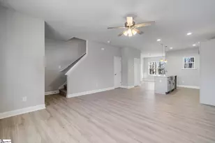 628 Forest Creek Cir, Greer, SC 29651 - Photo 4