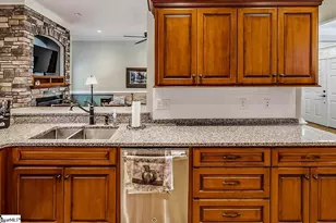 821 E Golden View Ln, Boiling Springs, SC 29316 - Photo 22