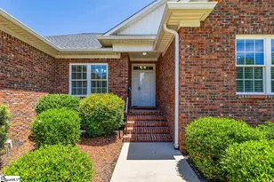 821 E Golden View Ln, Boiling Springs, SC 29316 - Photo 4