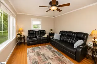 281 Norwood St, Pacolet, SC 29372 - Photo 2