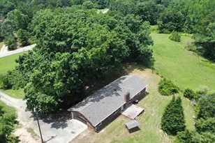 140 Loftis Dr, Pelzer, SC 29669 - Photo 2