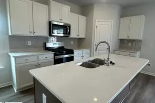 129 Cedar Shls Ct, Easley, SC 29640 - Photo 4