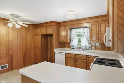 814 Mountain Vew Court, Greer, SC 29651 - Photo 10