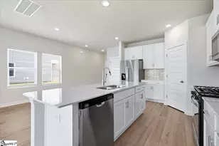 439 Blissful Ct, Taylors, SC 29687 - Photo 8