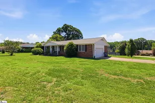 2 Elkhorn Dr, Greenville, SC 29617 - Photo 2