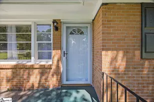 15 Duncan Rd, Greenville, SC 29617 - Photo 2