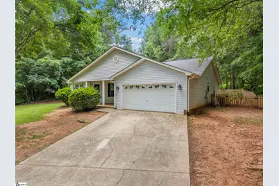 121 Confederate Lane, Greer, SC 29651 - Photo 2