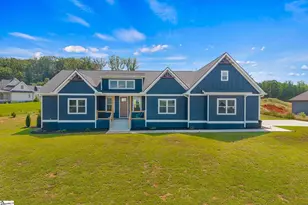 161 Meadow Park Dr, Easley, SC 29640 - Photo 2