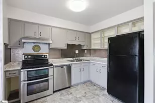 1462 Dover Rd, Spartanburg, SC 29301 - Photo 10