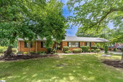 15 Ravensworth Road, Taylors, SC 29687 - Photo 1