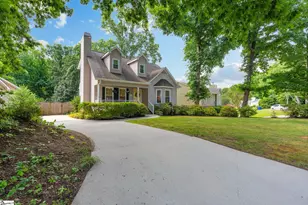 1031 Summit Dr, Greenville, SC 29609 - Photo 2