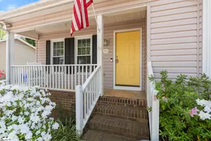 1031 Summit Dr, Greenville, SC 29609 - Photo 8