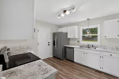 205 Ansley Drive, Simpsonville, SC 29681 - Photo 6