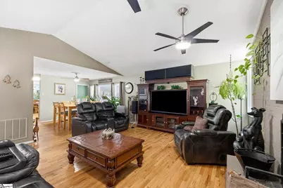 102 Tollgate Court, Simpsonville, SC 29681 - Photo 4