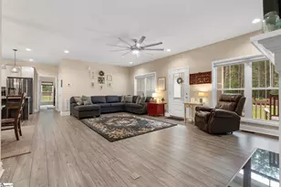 110 Gosnell Farmer Rd, Landrum, SC 29356 - Photo 8