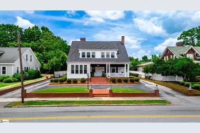 602 S Broad Street, Clinton, SC 29325 - Photo 1