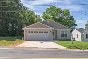 22 Bomar St, Inman, SC 29349 - Photo 2
