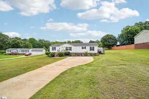 620 Courtland Way, Greer, SC 29651 - Photo 2