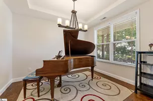 21 Julesking Ct, Greenville, SC 29609 - Photo 4