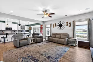 414 Cloverland Ln, Duncan, SC 29334 - Photo 4