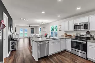 1216 Paramount Dr, Lyman, SC 29365 - Photo 8