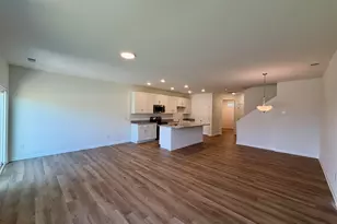 209 Toal Ct, Greenville, SC 29611 - Photo 4