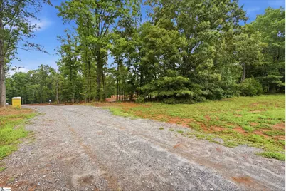 257 W Chapman Road, Belton, SC 29627 - Photo 10