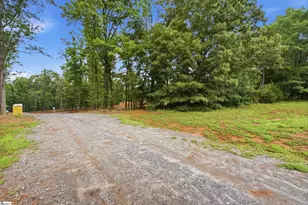 257 W Chapman Rd, Belton, SC 29627 - Photo 10