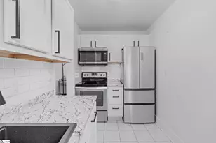 100 Lewis Dr, Greenville, SC 29605 - Photo 16