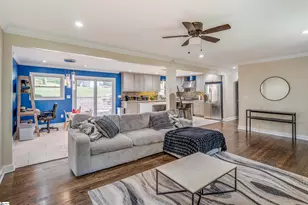 301 Fairmont Dr, Greenville, SC 29605 - Photo 6