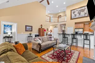300 Farmers Market St, Taylors, SC 29687 - Photo 14