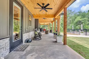 241 Thompson Rd, Taylors, SC 29687 - Photo 22
