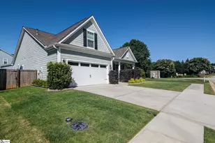 100 Daystrom Dr, Greer, SC 29651 - Photo 6
