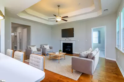 100 Daystrom Drive, Greer, SC 29651 - Photo 2