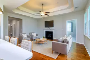 100 Daystrom Dr, Greer, SC 29651 - Photo 2