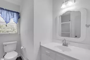 204 Parkdale Dr, Greenville, SC 29611 - Photo 16
