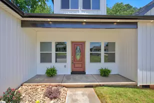 223 Maple Dr, Anderson, SC 29621 - Photo 2