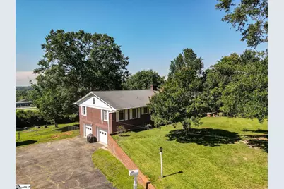 135 Skyview Drive, Spartanburg, SC 29303 - Photo 2