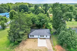7 Beaverdam Rd, Williamston, SC 29697 - Photo 2