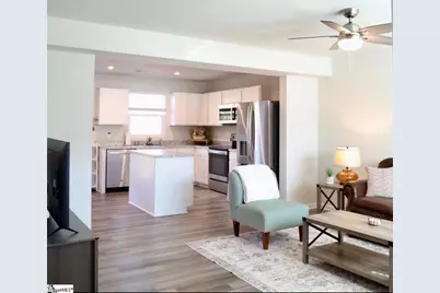 105 Forthside Way, Greer, SC 29651 - Photo 2