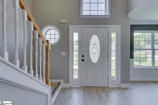 253 Rivers Edge Dr, Easley, SC 29642 - Photo 2