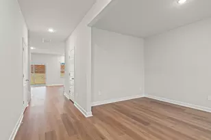 922 Rising Oak Ct, Spartanburg, SC 29301 - Photo 2