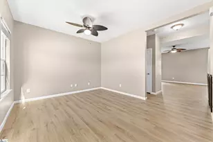 424 Sweeny Ct, Boiling Springs, SC 29316 - Photo 4