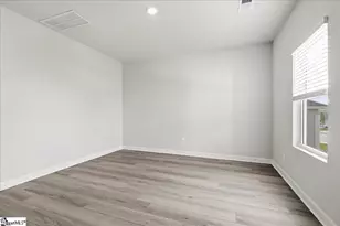 205 Moretz Pl, Spartanburg, SC 29306 - Photo 6