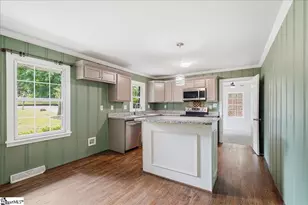14 Pine Ln, Williamston, SC 29697 - Photo 10